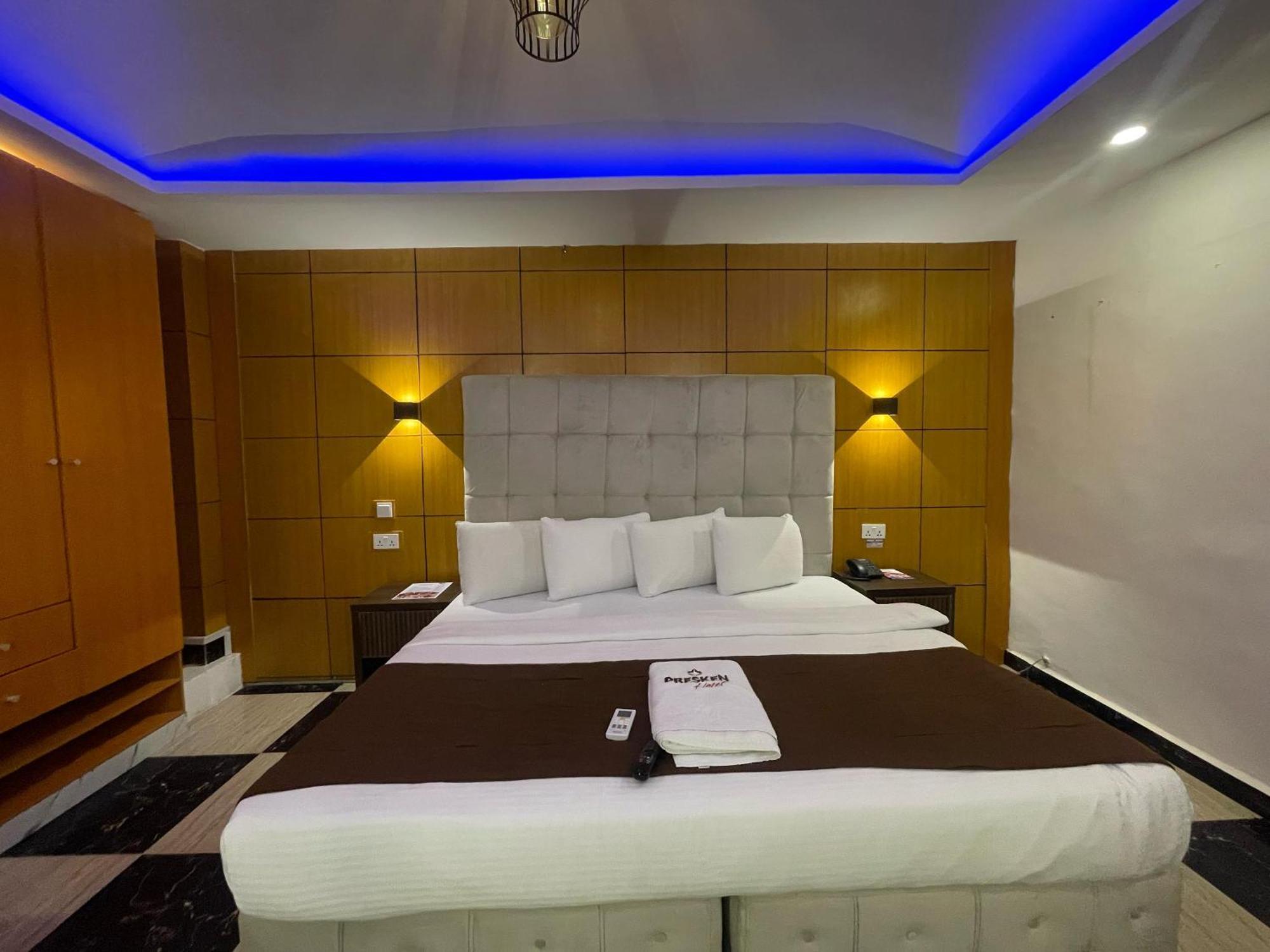Presken Hotel At International Airport Road إيكجا المظهر الخارجي الصورة